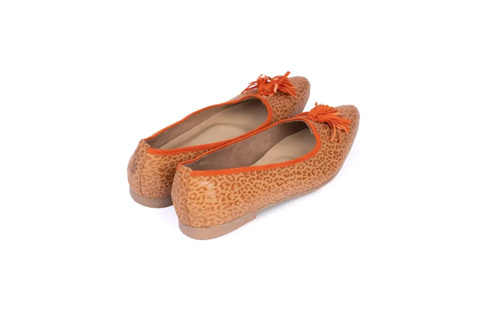 Footwear 19, image 2