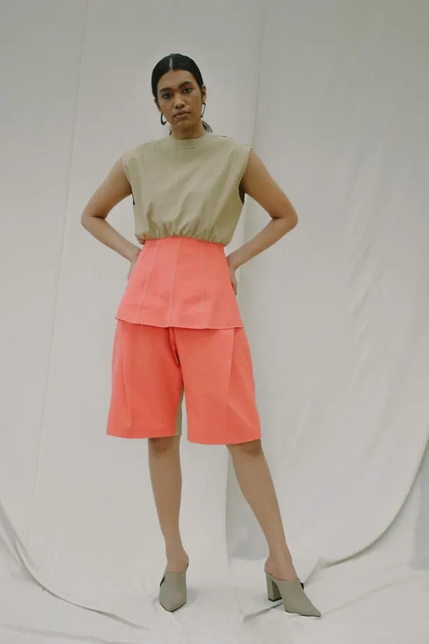Look 1: Corset S/L Shirt & TL Shorts, image 1