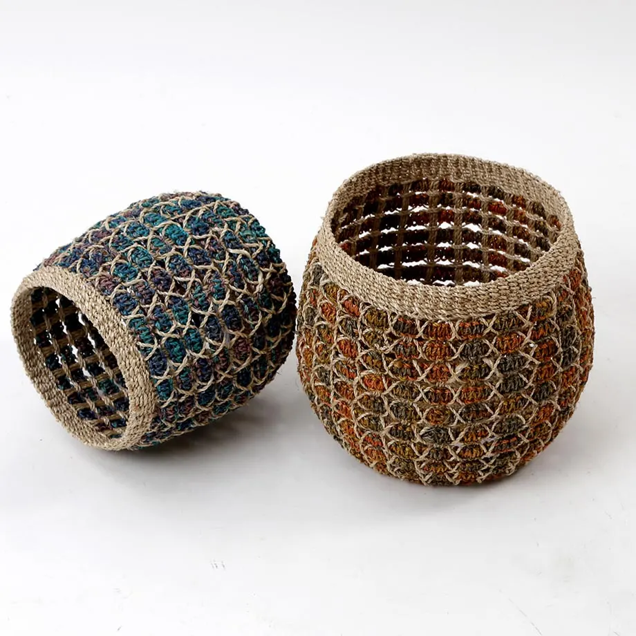 Round Bulging Tahiti Basket with Centipede Insert Design Set of 2, image 2