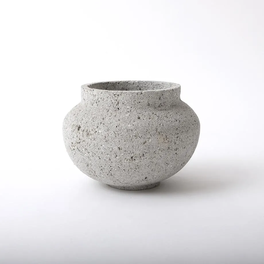 2634 - Urn, image 2