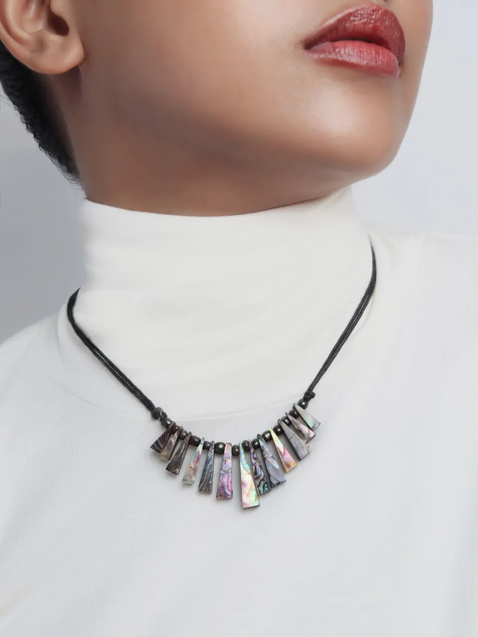 PAUA GRADUATED CUTE STICK NECKLACE, image 3
