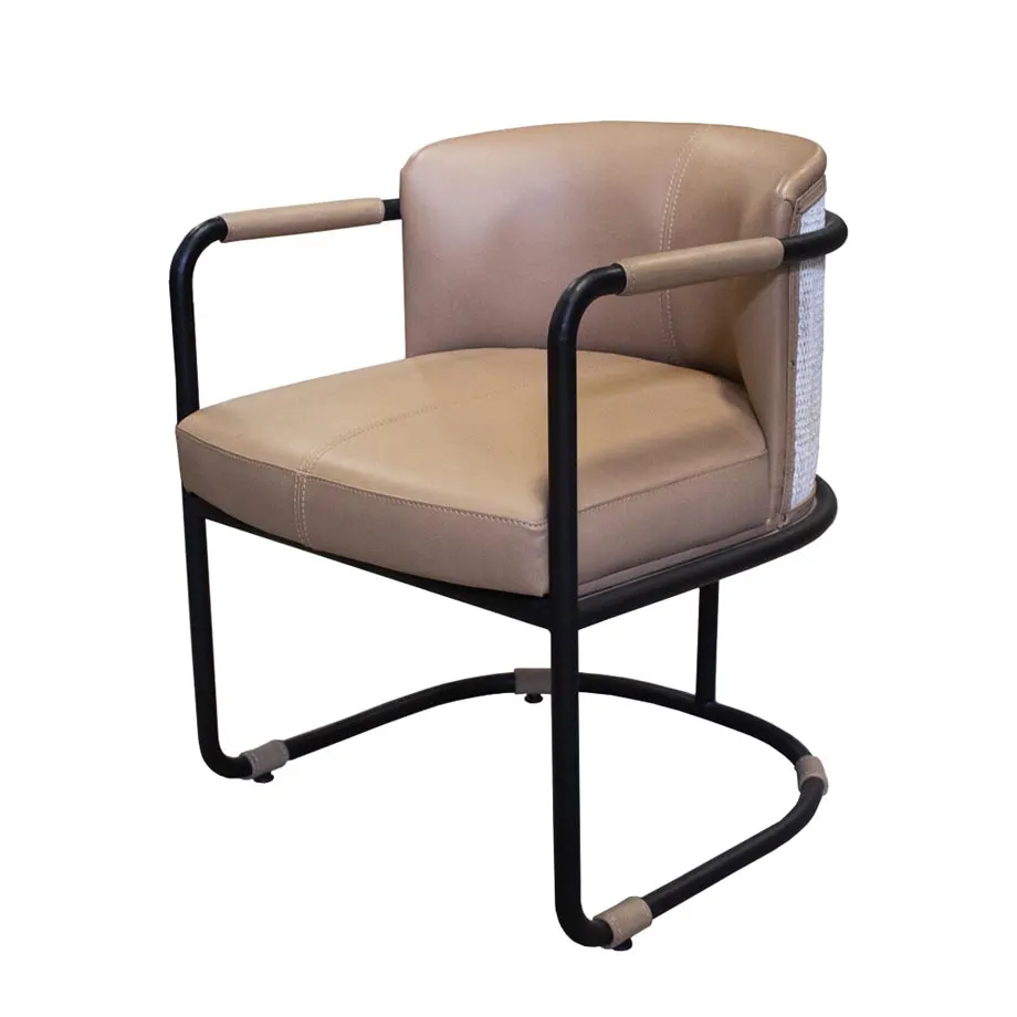 KEN'S CHAIR, image 1