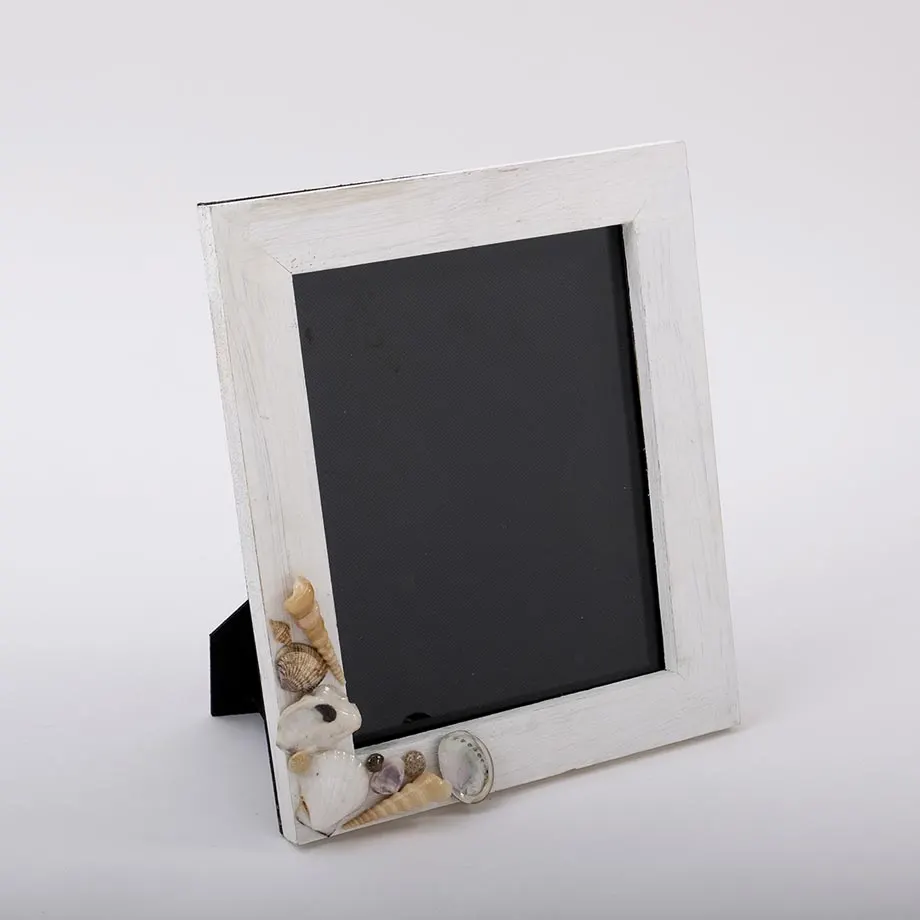 White wooden photo frames with assorted shells - corner, image 4