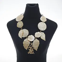 Flora Necklace, image 1