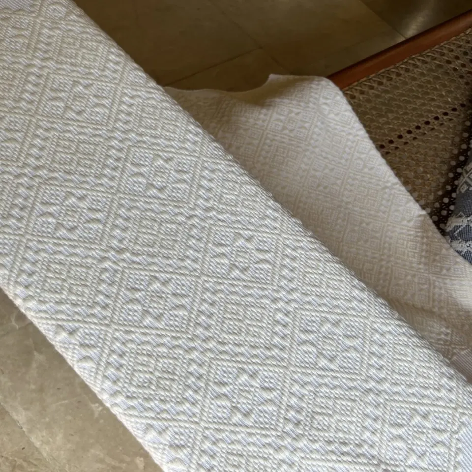 Queen’s Diamond Bed Runner, image 2
