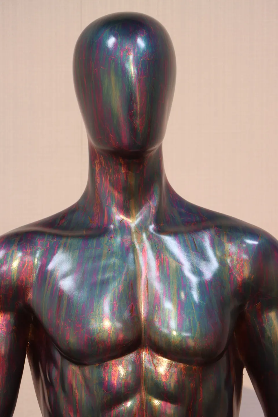 Hunky and Belle Lume in acid metallic finish, image 3