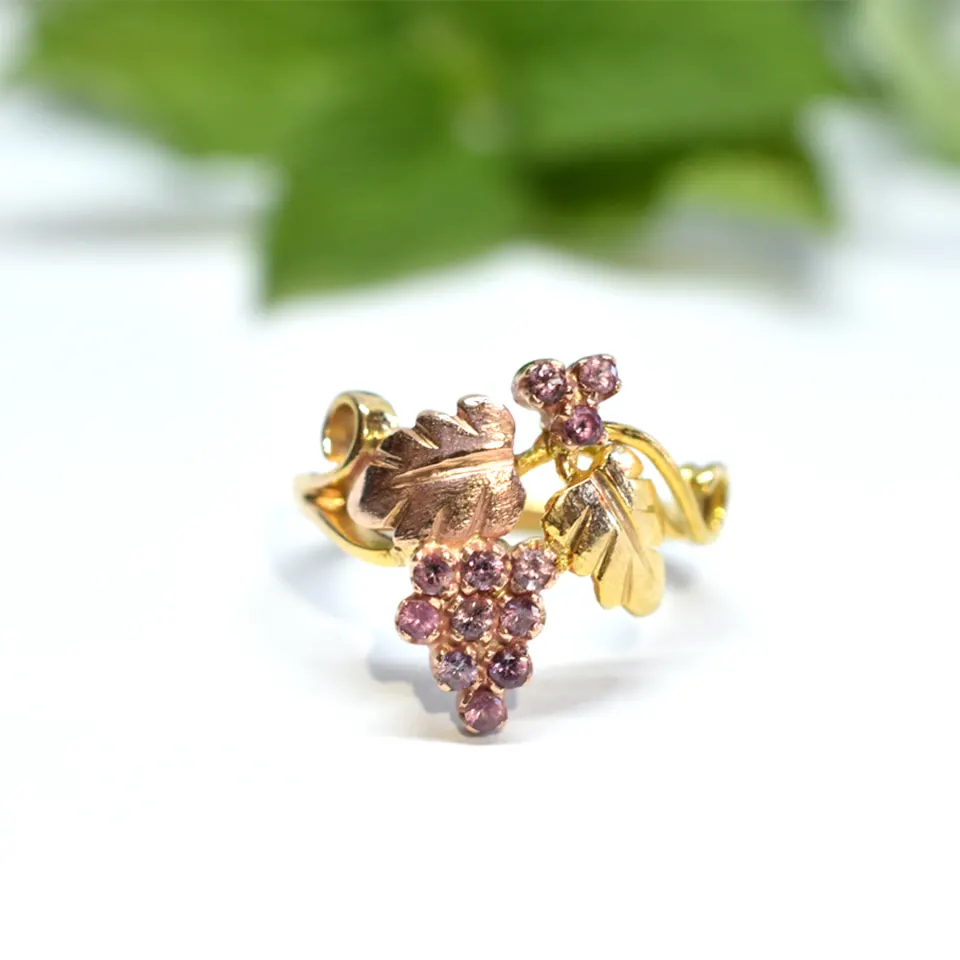 Ana Ring