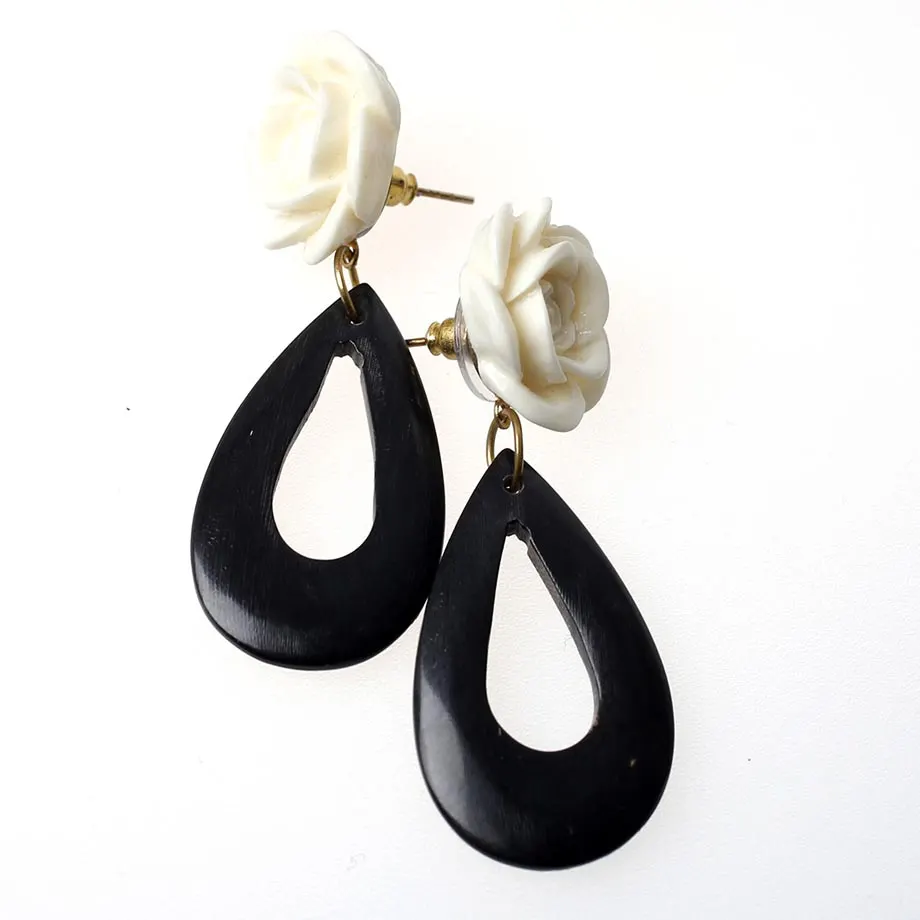 Mish Earrings Small Black, image 2