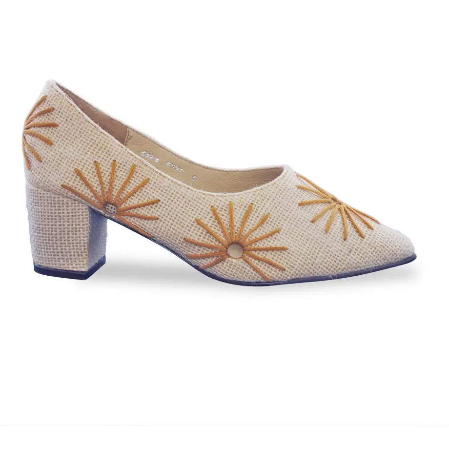 Sako Pump in White , image 3