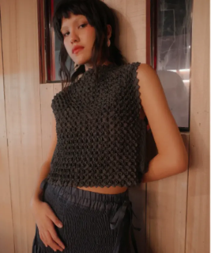 Bloom Shell Top - Black Chambray with Shirred Sides