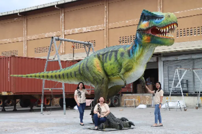 Giant 9 meter T-rex, image 7