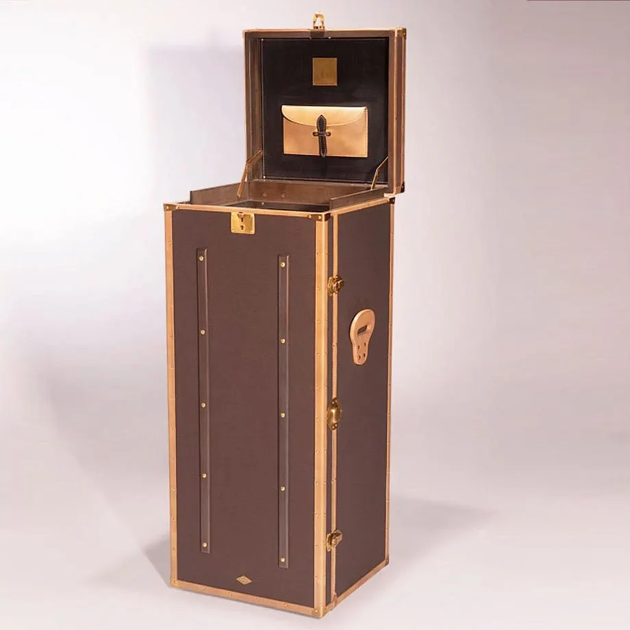 COCKTAIL BAR TRUNK, image 1