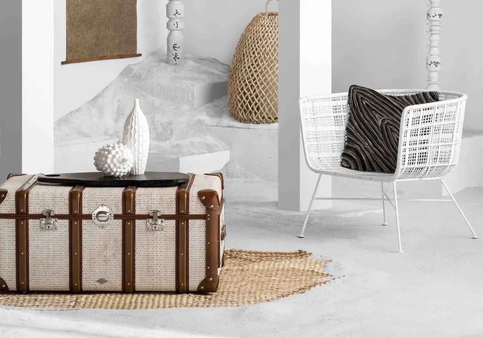  CLIPPER COFFEE TABLE, image 1