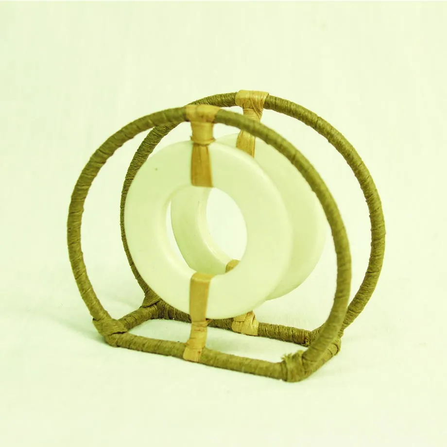 Looped Napkin / Letter Holder