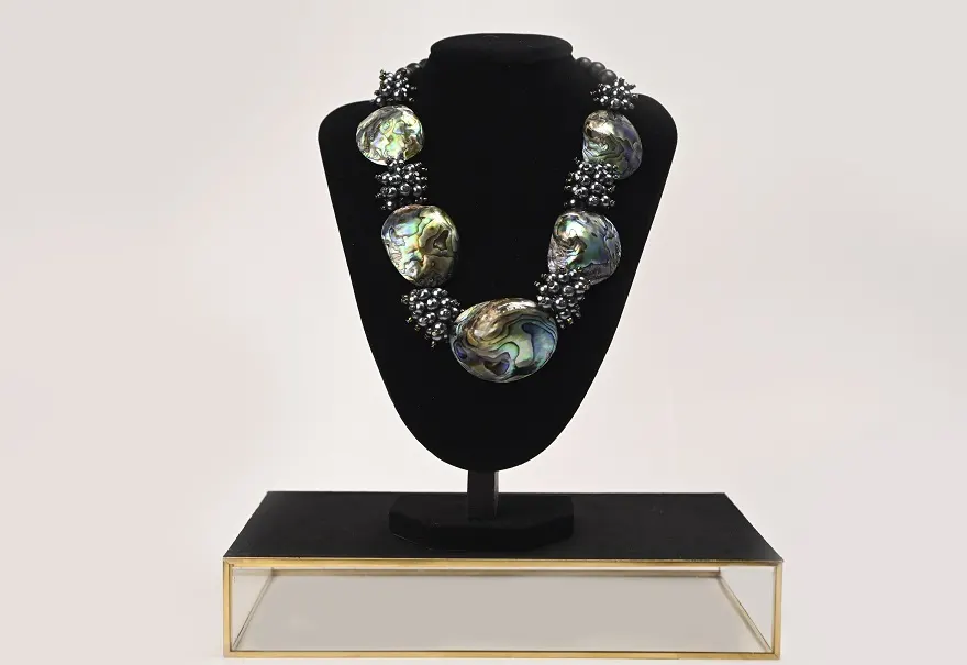 PAUA PUNGOL CHOKER W/ MULTIPLE PEARL, image 1