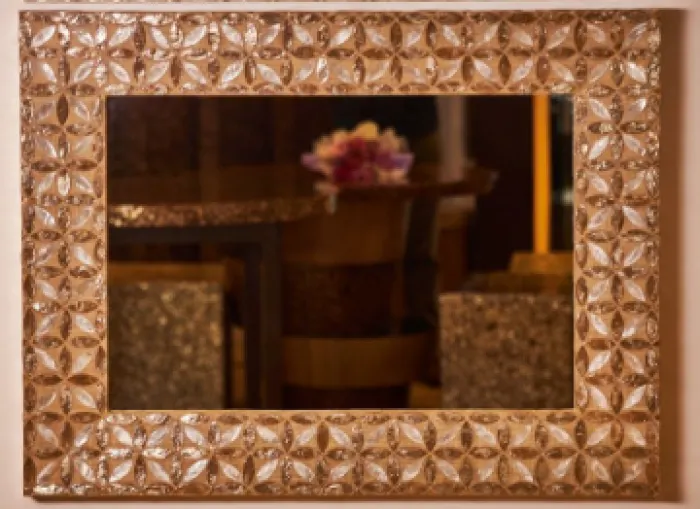 BLOOM (Mirror), image 1