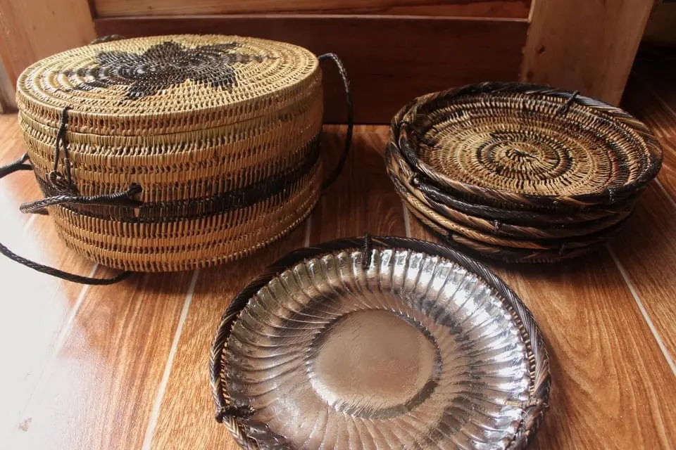 Plates, image 3