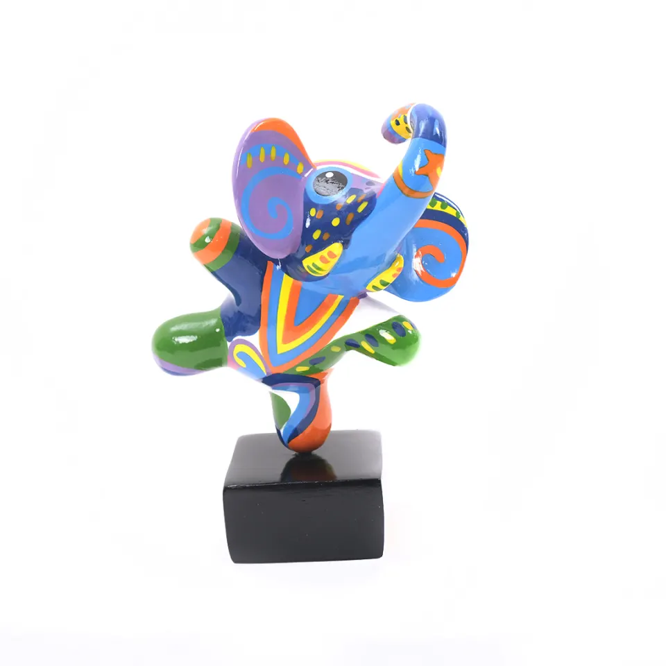 Ollie Elephant Dancing, image 4
