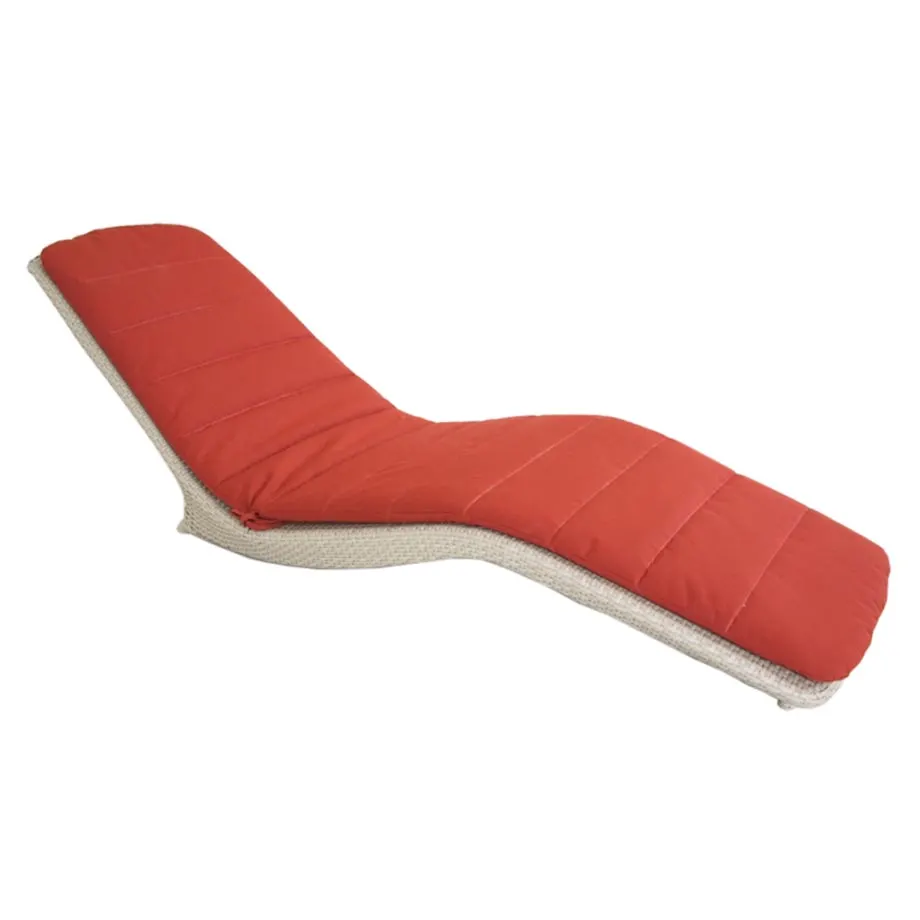 Francine Chaise Lounge