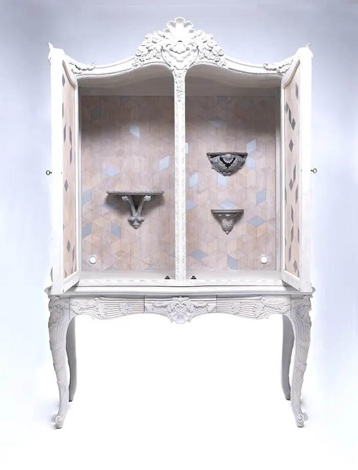 Vitrine Cabinet, image 1