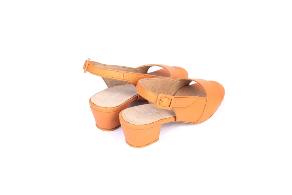 Footwear 17, image 4