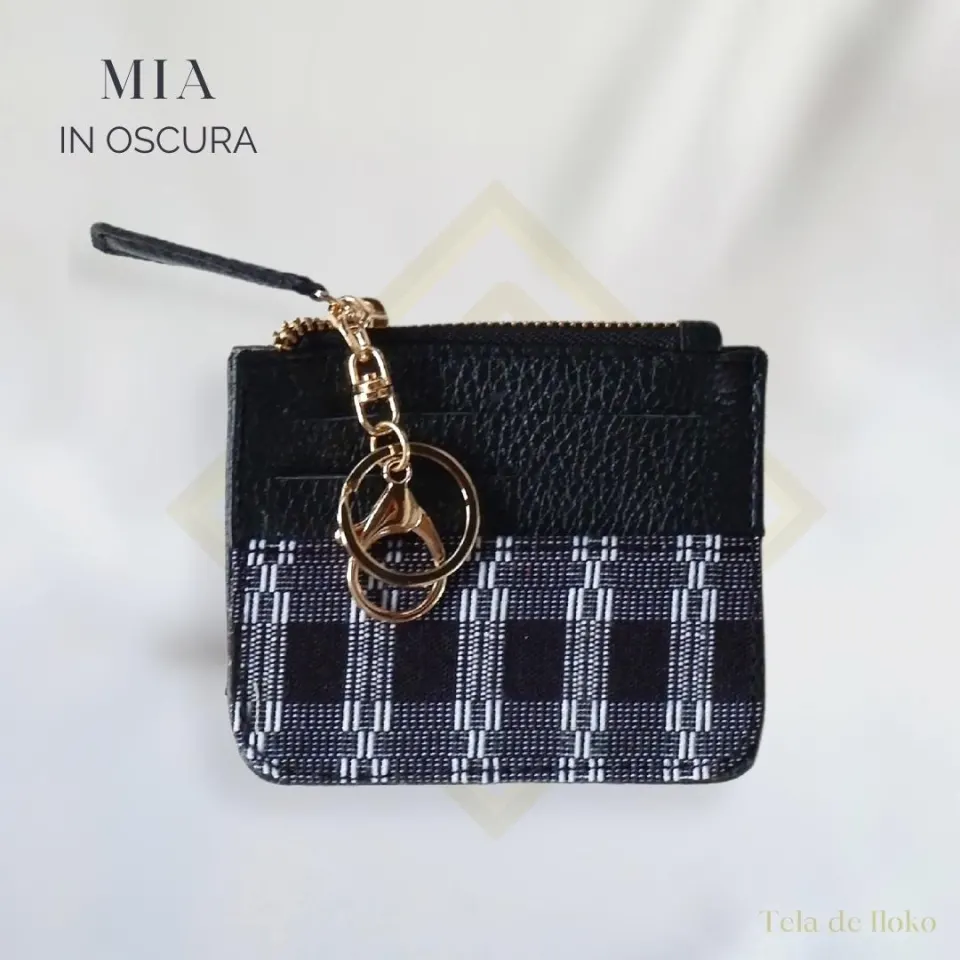 M I A, image 3