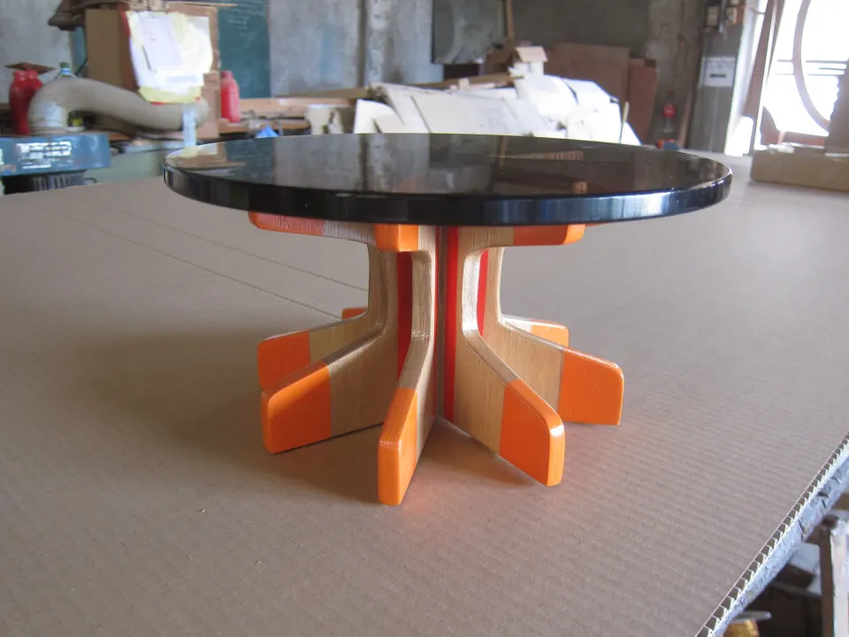 FIN CAKE STAND