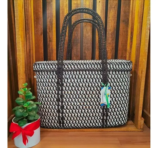 Large Market Basket with Cover