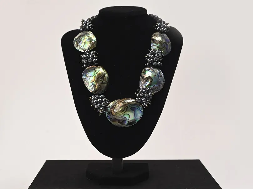 PAUA PUNGOL CHOKER W/ MULTIPLE PEARL, image 2