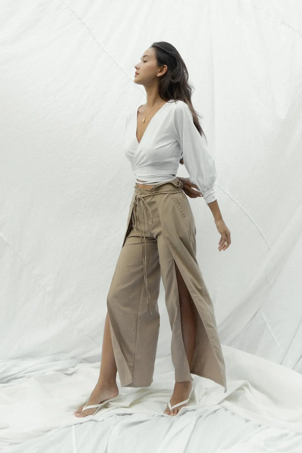 The Therese Trousers in Dune (Chocolate Brown) , image 4
