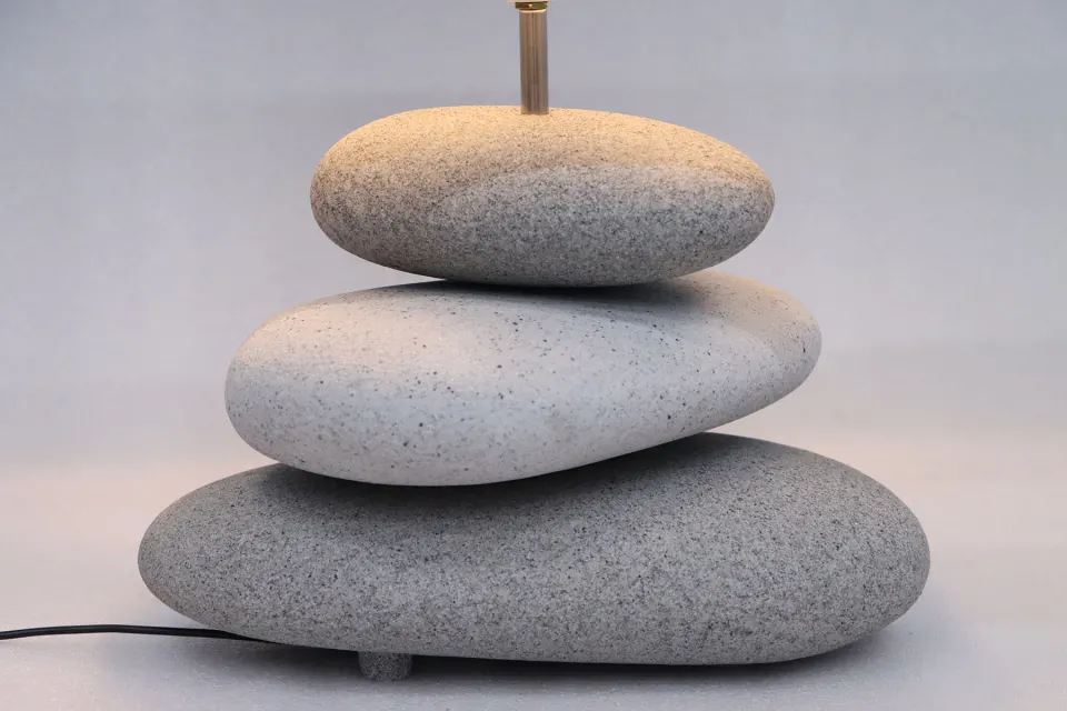 pebble lamp, image 2