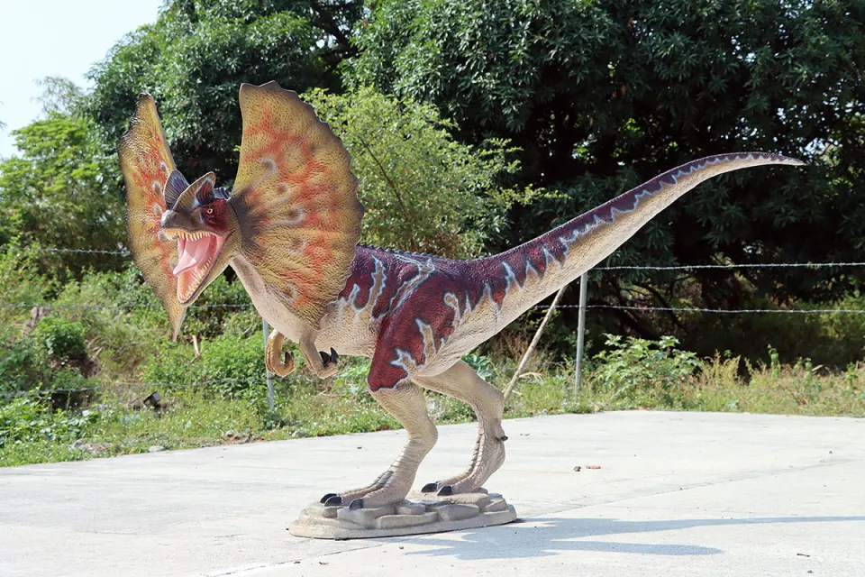 Dinosaur Giant Australovenator, image 3