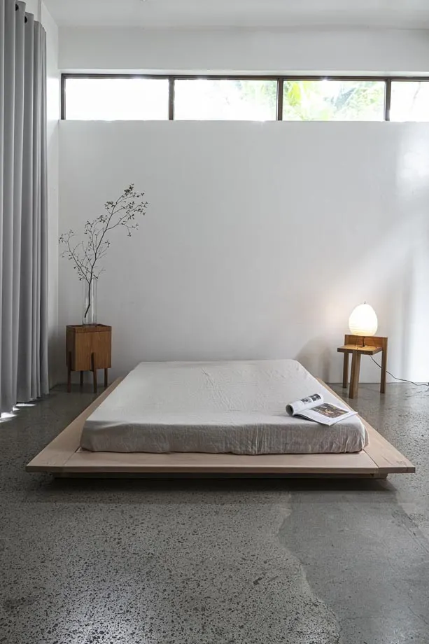Plate Bed, image 1