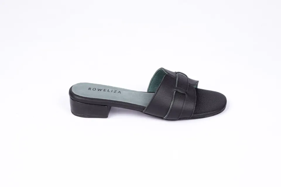 Footwear 4, image 3