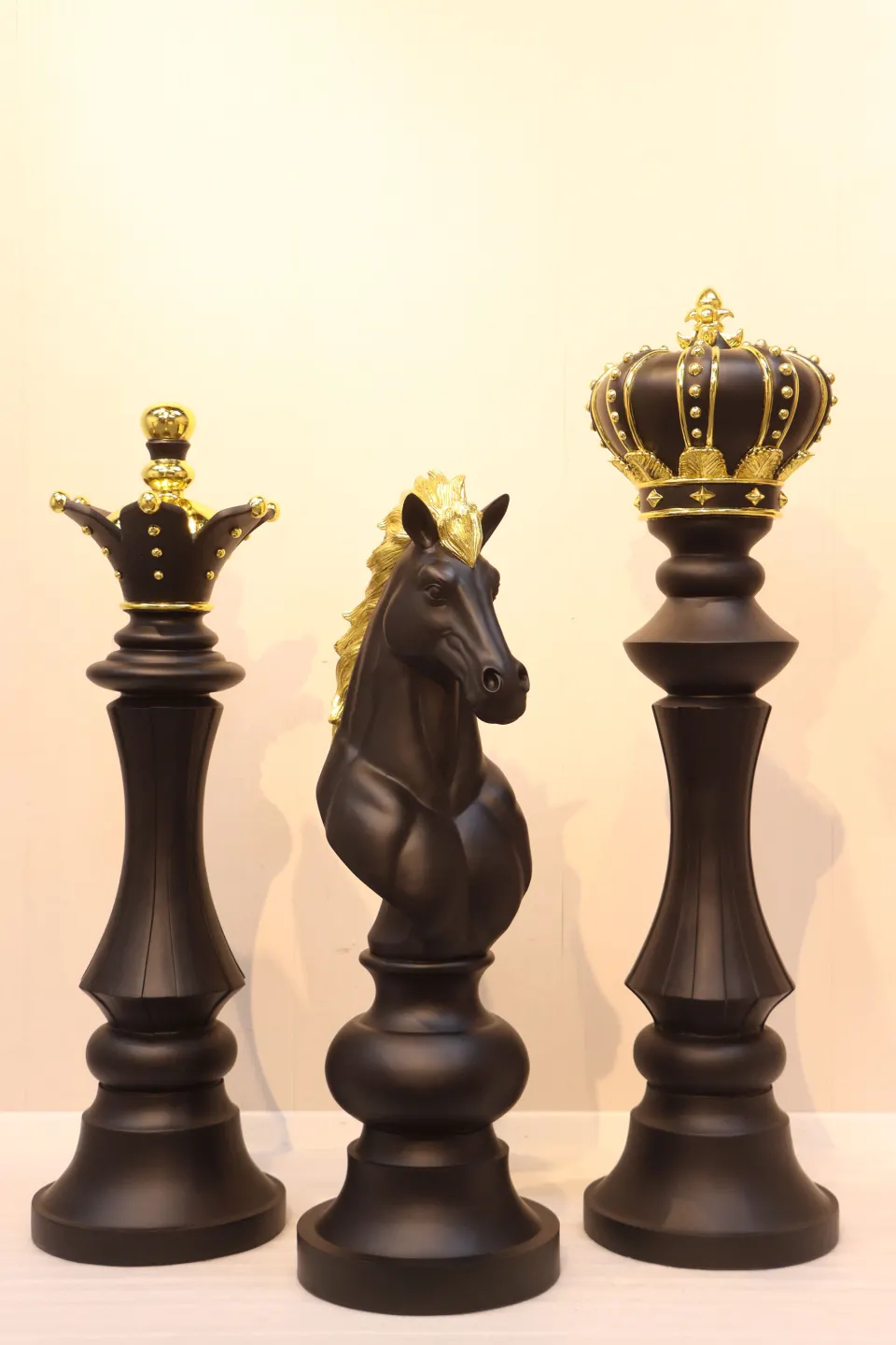 Giant Chess pieces, image 4