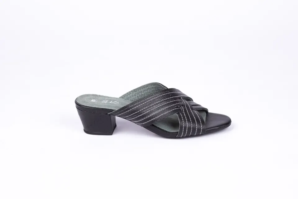 Footwear 6, image 2