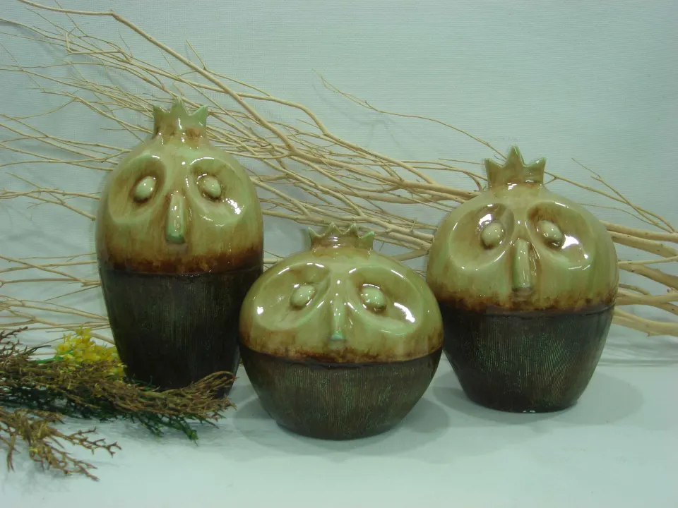 L&G Village Pottery Decorative Pieces, image 2