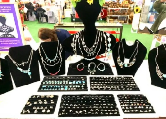 Collection of sterling silver jewelry, image 2
