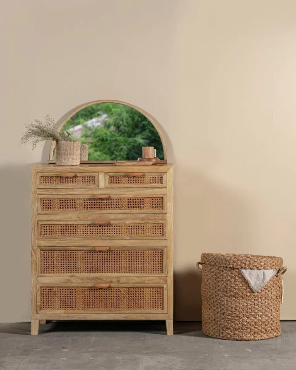 Andres Dresser, image 2