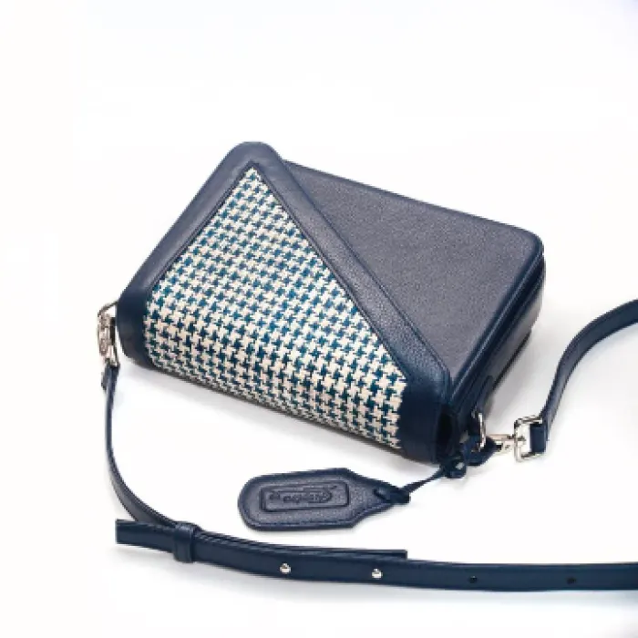 Clutch ni Maria, image 5