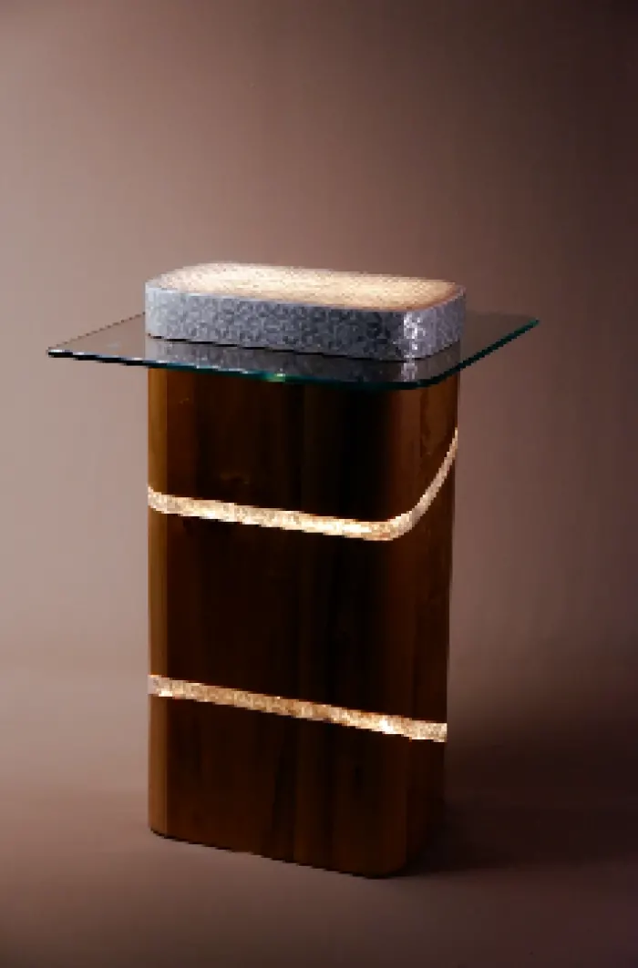 KISIG LIQUOR TABLE, image 1