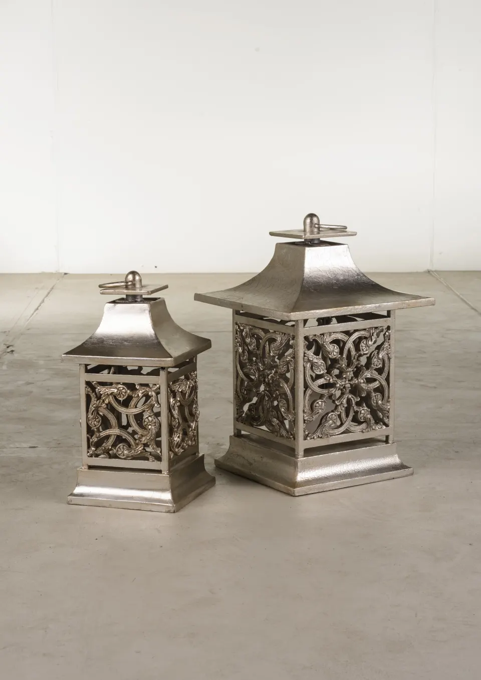 Alexandra Lantern