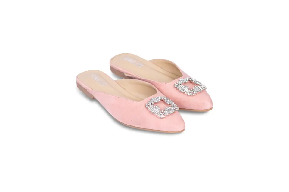 Footwear 22, image 2