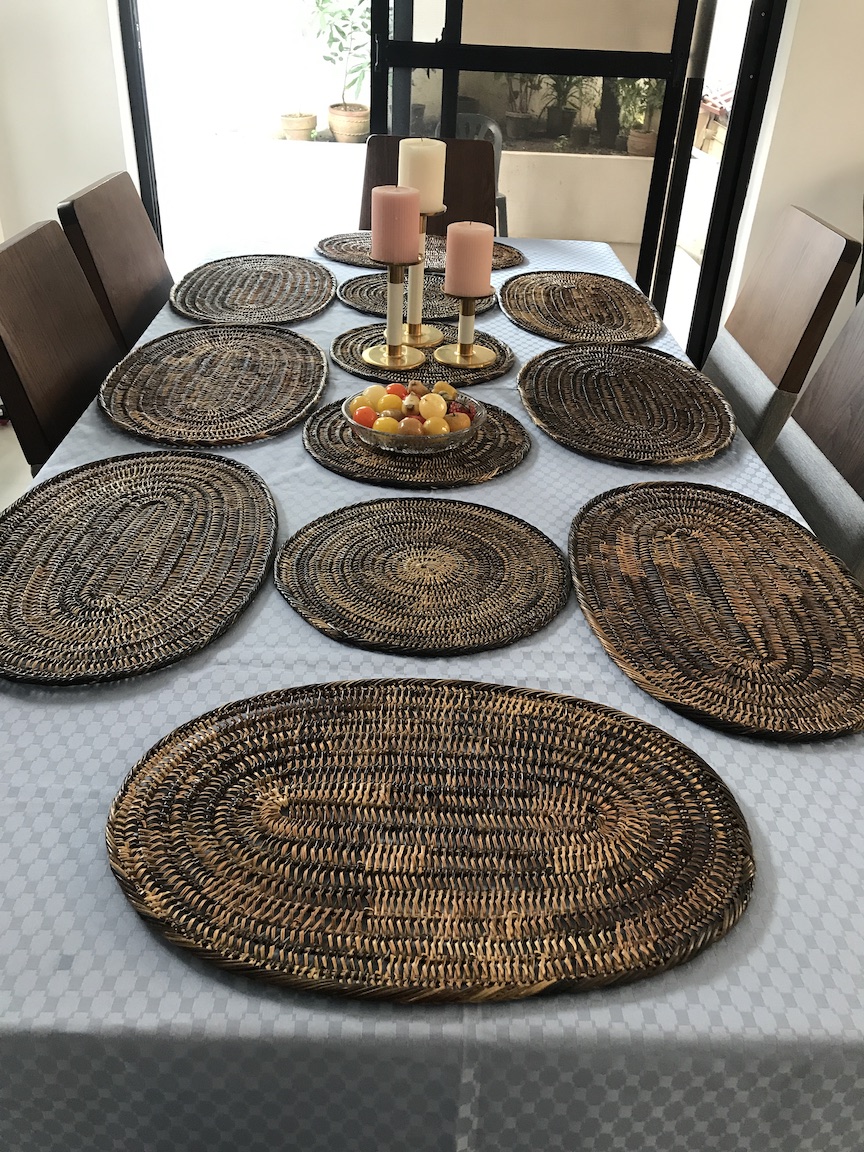 OVAL PLACEMATS By TITONITO